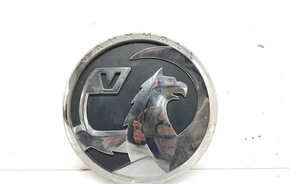 Opel Vivaro Manufacturer badge logo/emblem 9833206177 2510467X 39201546