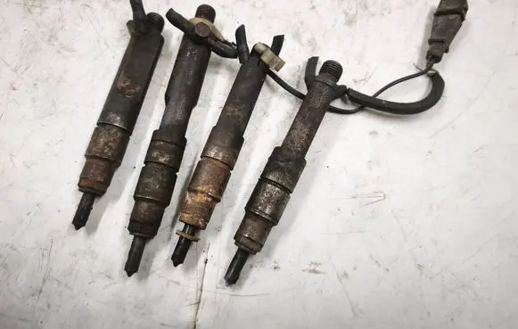 Audi A4 S4 B5 8D Fuel injectors set 028130201G