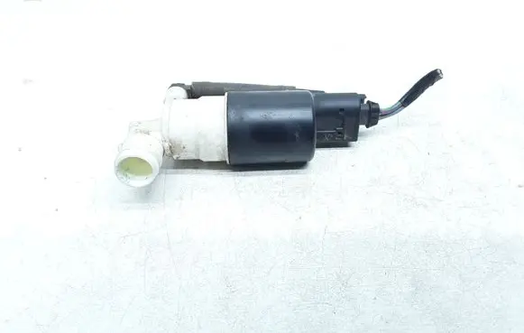 Volvo S60 Windscreen/windshield washer pump 31349264 31349244
