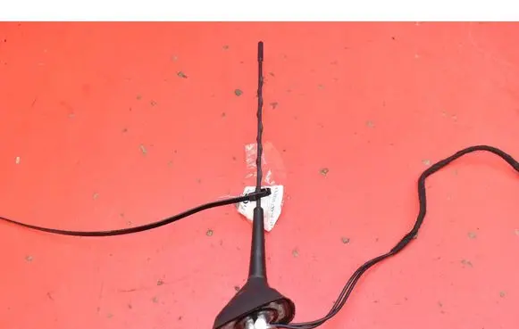 Renault Clio I Aerial GPS antenna 