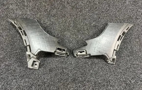 Mercedes-Benz GLC C253 Front bumper mounting bracket A2538858903 A2538859103