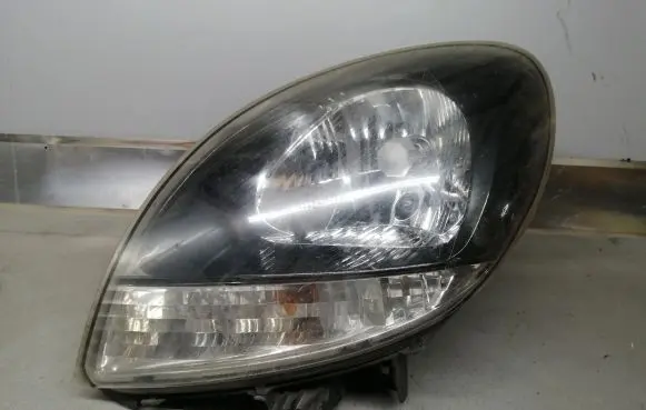 Renault Kangoo I Headlight/headlamp 8200444257