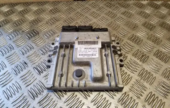 Ford Kuga I Engine control unit/module AV4112A650CJ 28307684