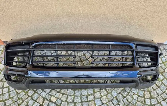 Porsche Cayenne (9Y0 9Y3) Front bumper 9Y0807221