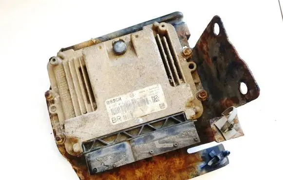 Opel Zafira B Engine control unit/module 0281012549 55198922
