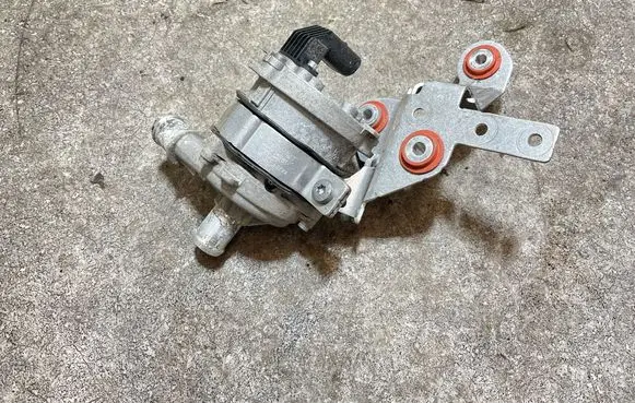 Audi E-tron GT Electric auxiliary coolant/water pump 9J1965567F 020523 174022
