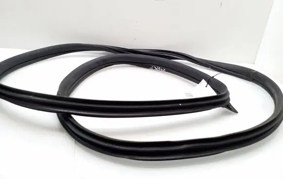 Mercedes-Benz CLS C218 X218 Front door rubber seal