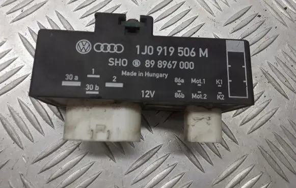 Skoda Fabia Mk1 (6Y) Coolant fan relay 1J0919506M