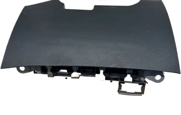 Toyota Avensis T270 Knee airbag 