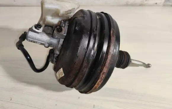 Audi A6 S6 C6 4F Brake booster 4F0612105F T19Q