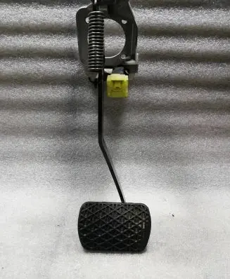 Mercedes-Benz ML W163 Brake pedal 163290047 41771