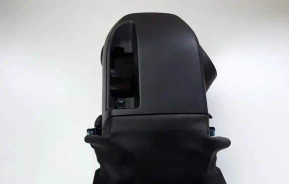 Steering wheel column trim