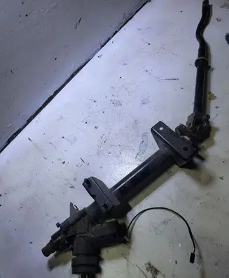 Steering wheel axle set