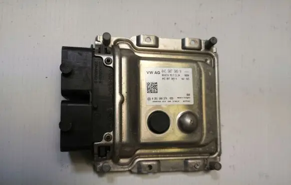 Volkswagen Polo V 6R Engine control unit/module