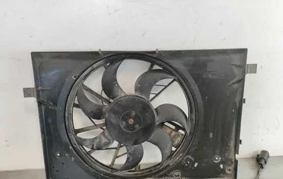 Volvo V70 Electric radiator cooling fan 30680512 30645148