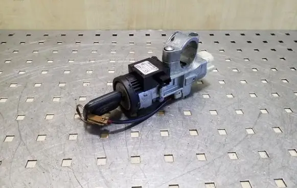Nissan X-Trail T31 Ignition lock