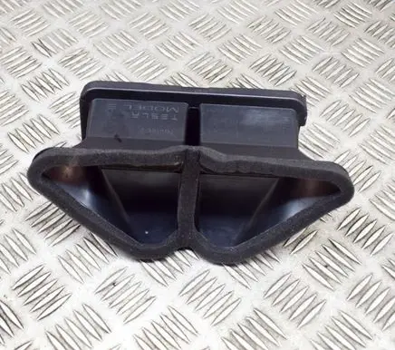 Tesla Model 3 Air intake duct part 108337700D 2735129X