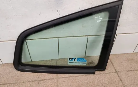 Audi A2 Rear side window