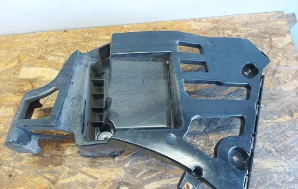 BMW X5 F15 Rear bumper mounting bracket 7294722