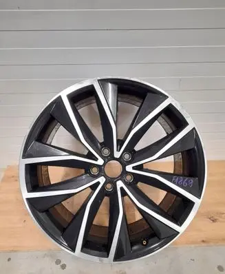Seat Ateca R19 alloy rim 