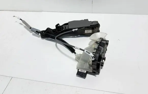 Peugeot 5008 II Front door lock PSA104235 41797 16942676