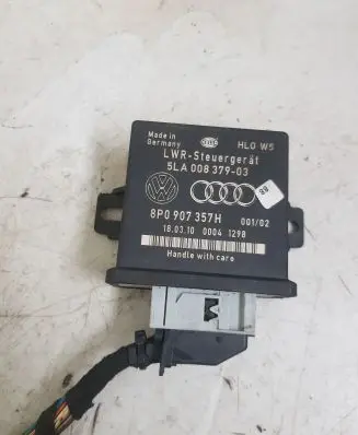 Audi A6 S6 C6 4F Light module LCM 8P0907357H 5LA00837903