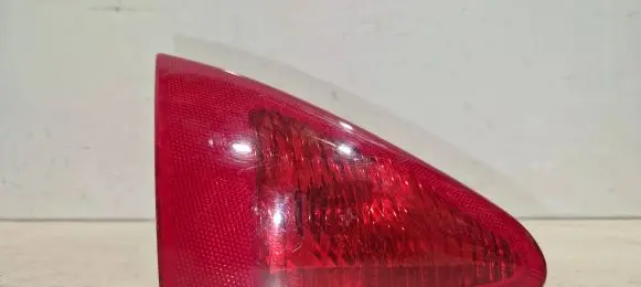 Alfa Romeo 147 Tailgate rear/tail lights 46556346