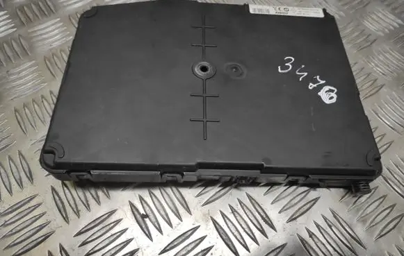 Renault Megane II Comfort/convenience module 8200780028
