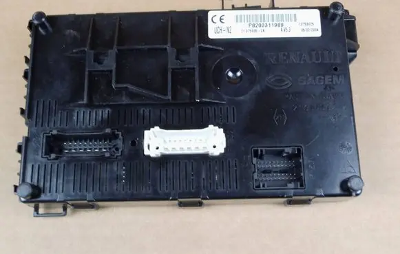 Renault Clio II BSM Control unit P8200311989