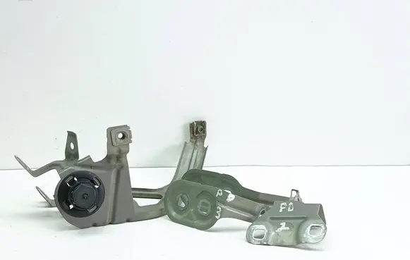 BMW 5 F10 F11 Fender mounting bracket 7183752 107020