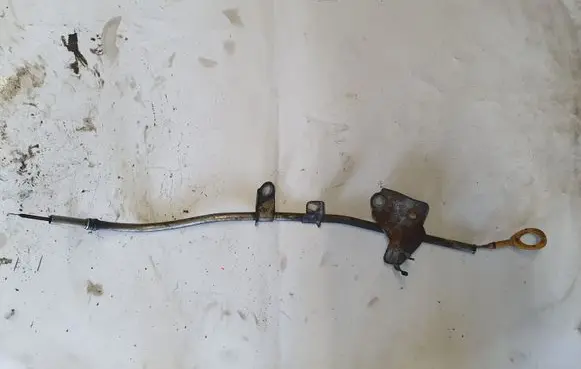Toyota Corolla Verso E121 Oil level dip stick NOCODE