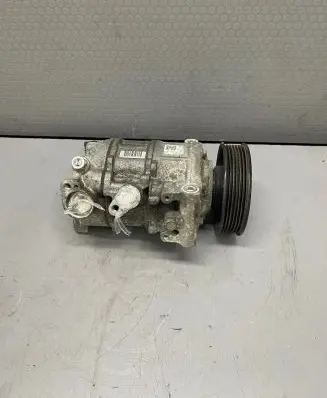 Volkswagen Golf VII Air conditioning (A/C) compressor (pump) 5Q0820803