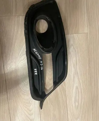Renault Megane III Front fog light trim/grill 261A25882