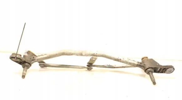 Renault Clio III Front wiper linkage 