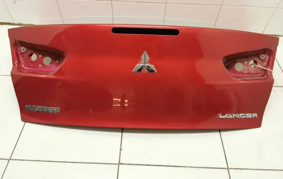 Mitsubishi Lancer X Tailgate/trunk/boot lid