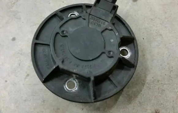 Audi A3 S3 8V Camshaft vanos timing valve 06L109259A