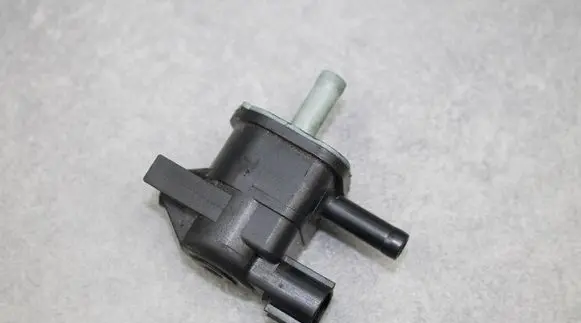 Toyota Yaris Turbo solenoid valve 90910TC002