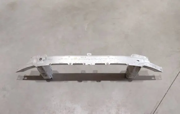 BMW 5 G30 G31 G38 Front bumper cross member 51117385288 7385288