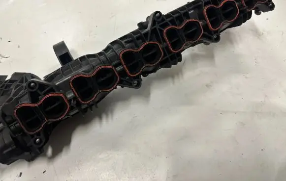 BMW 5 GT F07 Intake manifold 7811909