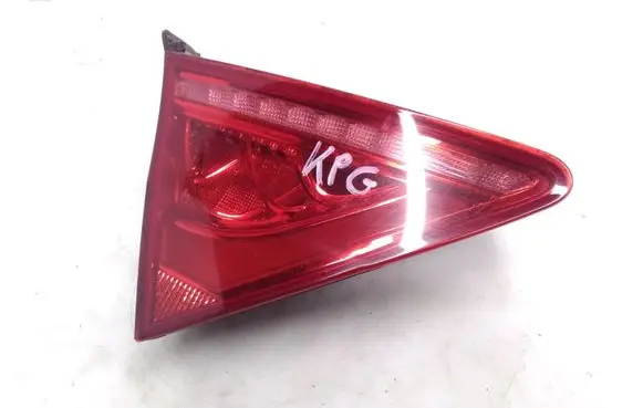 Audi A7 S7 4G Tailgate rear/tail lights 4G8945093