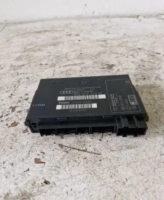 Audi A4 S4 B6 8E 8H Comfort/convenience module 8E0959433AT 00569432 00002728B2