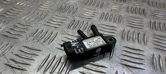 Renault Megane III Exhaust gas pressure sensor 227702184R 0281006259