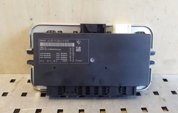 BMW 5 GT F07 Light module LCM 61359225711901 9225711901