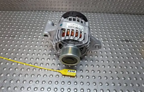 Alfa Romeo Giulietta Generator/alternator 71773263