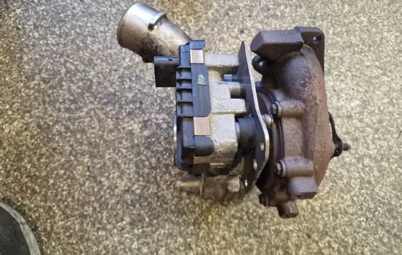 Audi A4 S4 B7 8E 8H Turbo