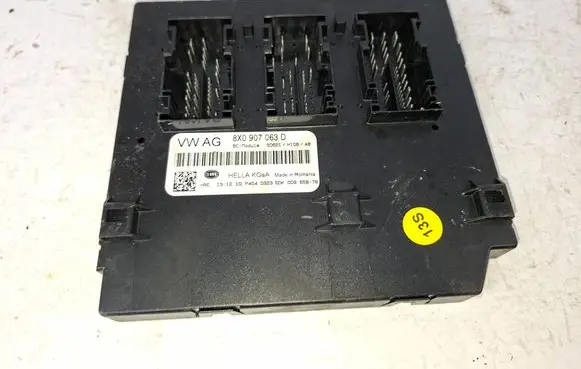 Audi A1 Comfort/convenience module 8X0907063D 5DK00965878