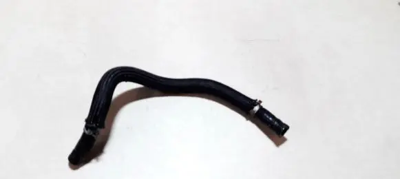 Toyota Avensis T270 Engine coolant pipe/hose