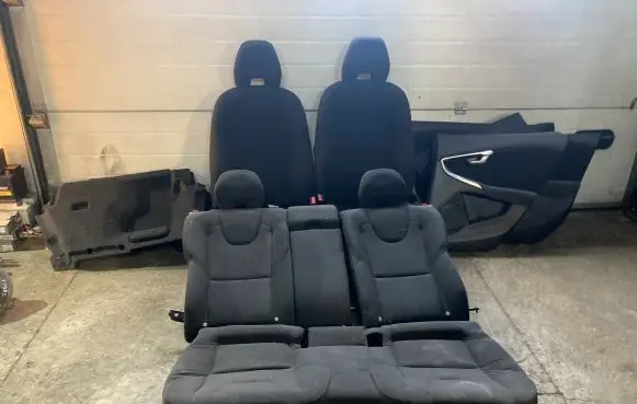 Volvo V40 Seat and door cards trim set 