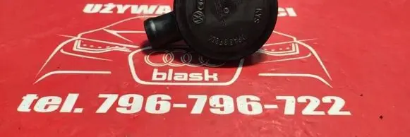 Audi A4 S4 B5 8D Breather valve 034129101B