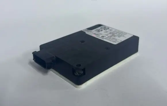Mercedes-Benz B W246 W242 Distronic sensor radar A0009051302 A0009028710